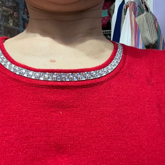 89th Madison red blouse or soft sweater cow neck would rhinestone - Picture 2 of 7